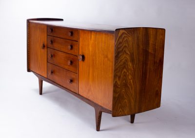 Younger ‘Volnay’ compact sideboard