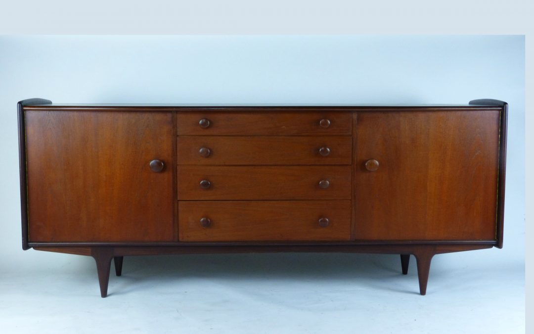 Younger ‘Volnay’ long sideboard