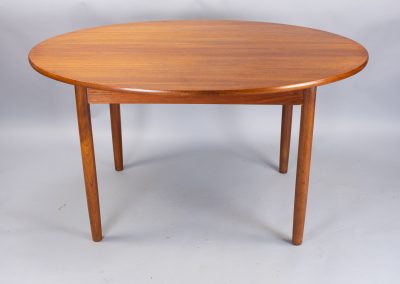 Teak dining table by Dalescraft 1960s