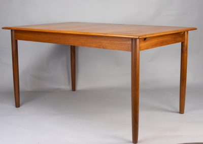 Mogens Kold dining table