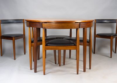 Hans Olsen ‘Roundette’ table & chairs for Frem Røjle