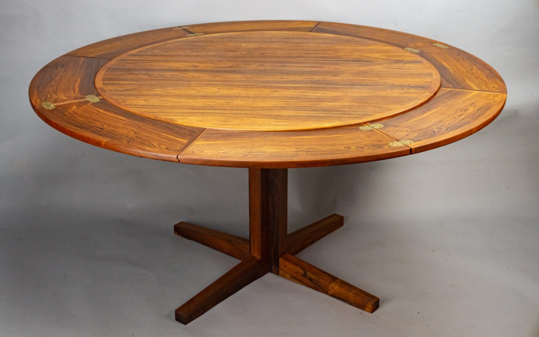 Danish Rosewood Lotus dining table by Dyrlund