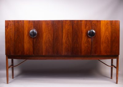 Rosewood sideboard Model 4060 Ib Kofod-Larsen