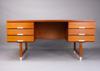 Danish teak desk EP401 (Ejgil Petersen) 1960s