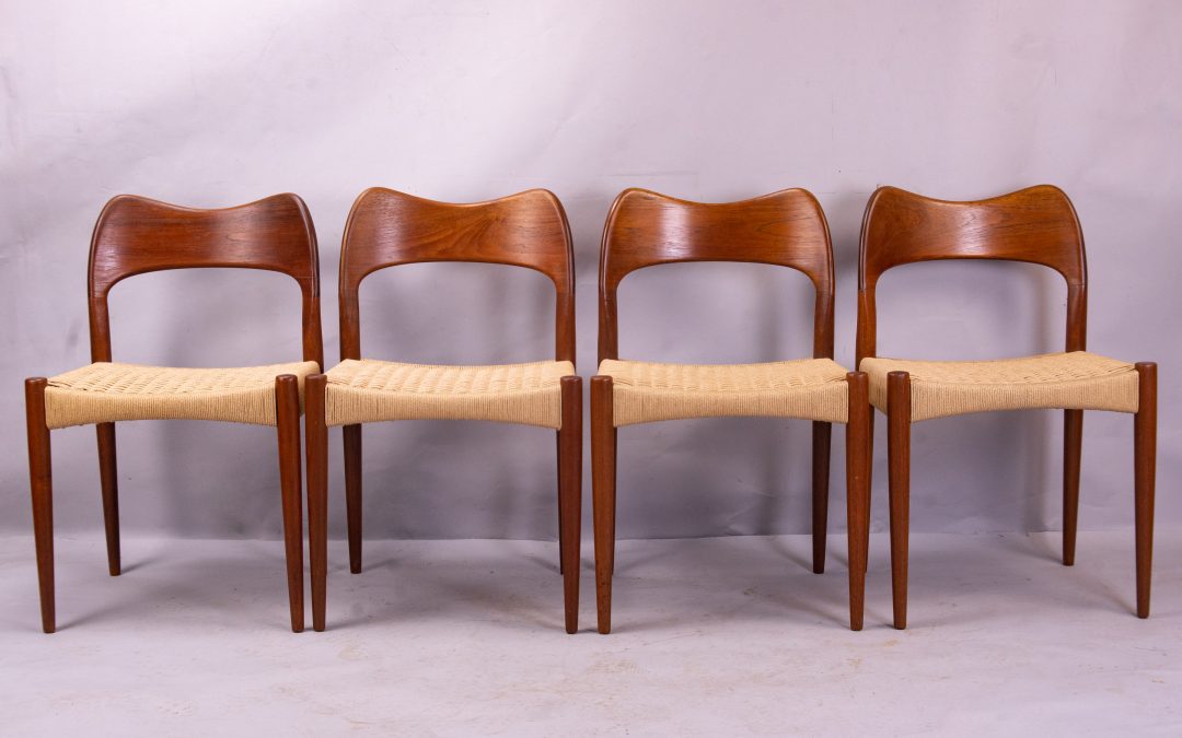 Mogens Kold dining chairs MK212
