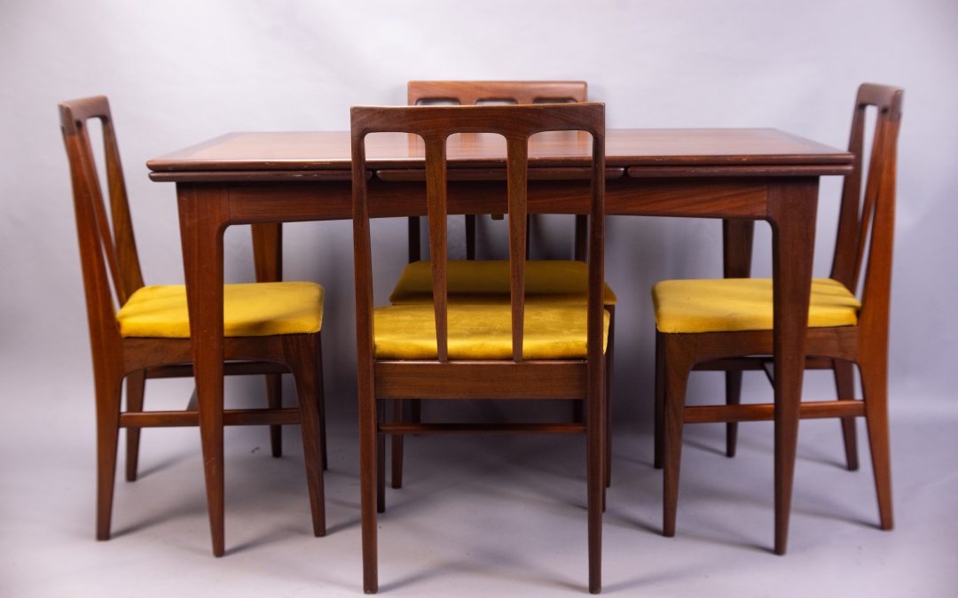 ‘Volnay’ table & chairs Younger Ltd 1960s