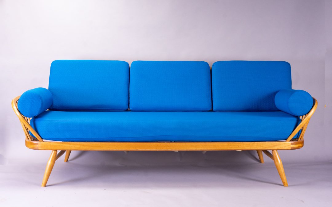 Ercol 355 studio couch daybed