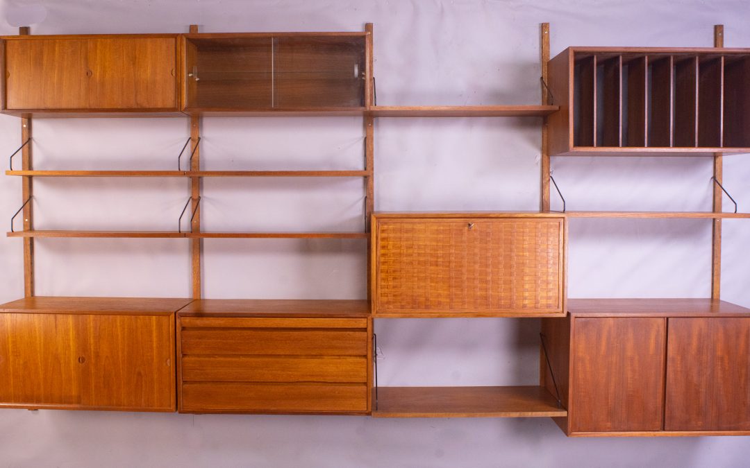 Danish Royal System modular shelving