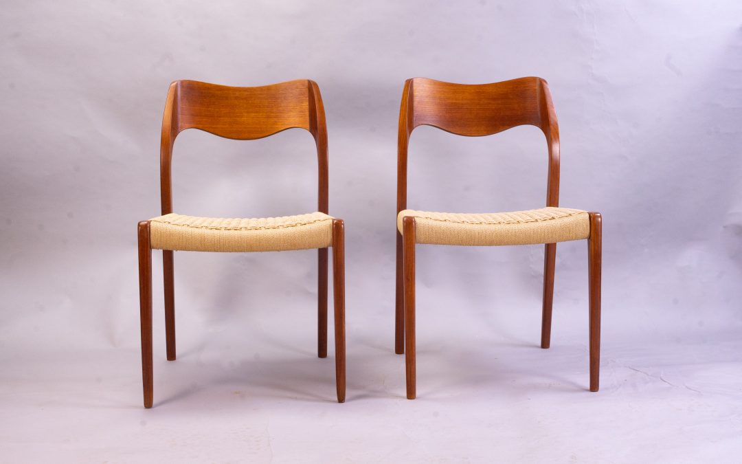 Møller Model 71 chairs